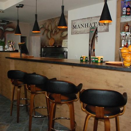 Hotelik Manhatan ラジン・ポドラスキ エクステリア 写真