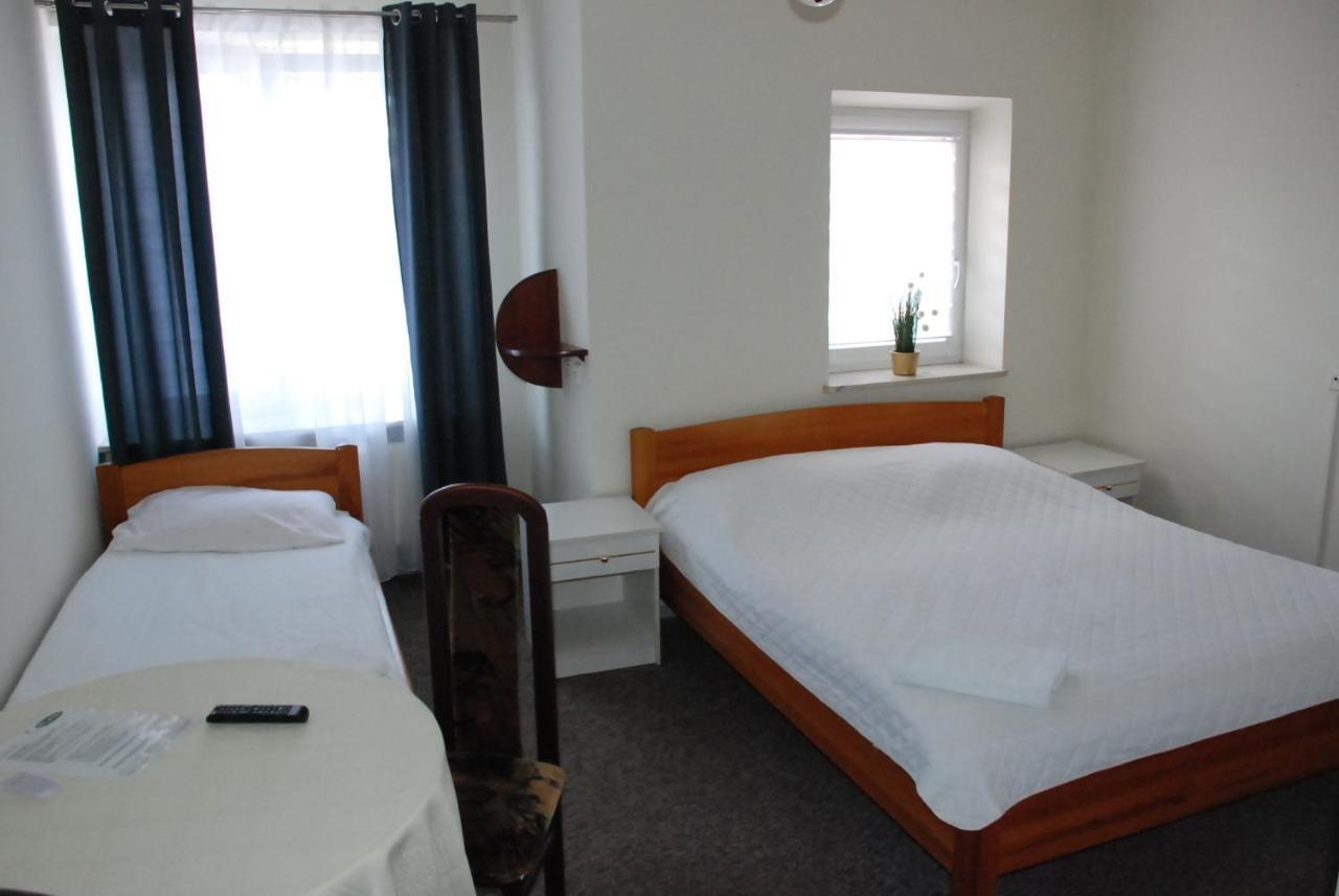 Hotelik Manhatan ラジン・ポドラスキ エクステリア 写真